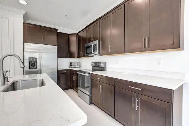  Residence photo 10