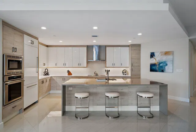 Azure Palm Beach Gardens Unit 203 photo 6