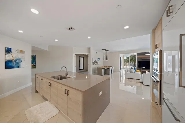 Azure Palm Beach Gardens Unit 203 photo 9