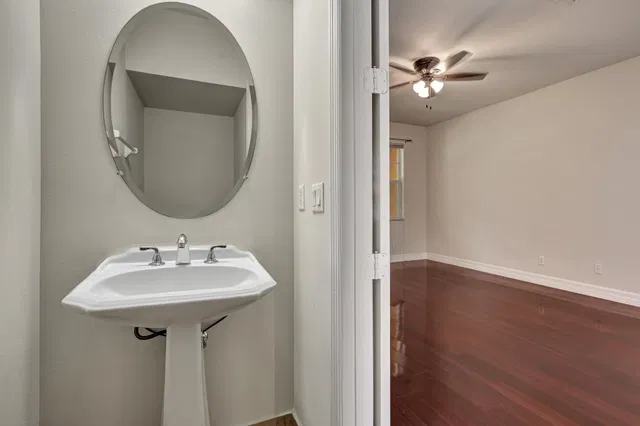 Canterbury Place Residence photo 24