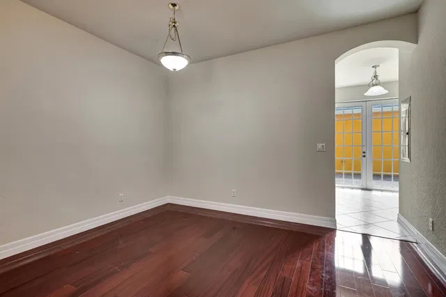 Canterbury Place Residence photo 6