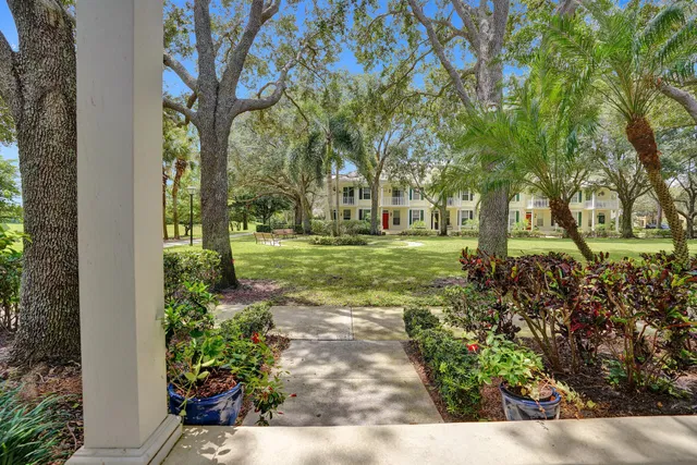 Charleston Court at Abacoa Residence photo 3