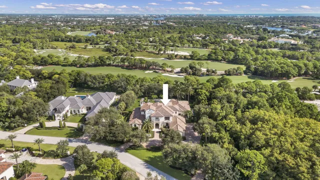 Bear's Club Residence photo 3