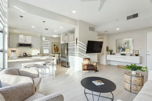 The Meridian Unit 406 photo 5