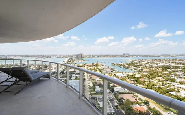 Ritz Carlton Residences Singer Island Unit 2206b photo 2