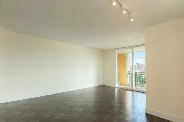 The Metropolitan Unit 613 photo 5
