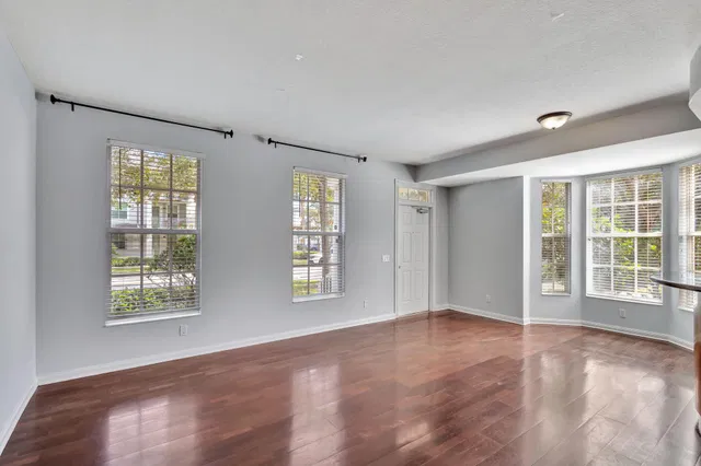 Charleston Court at Abacoa Residence photo 5