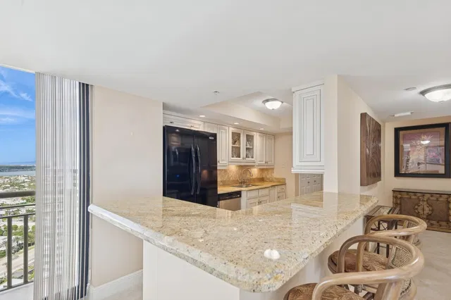 Tiara Singer Island Unit 25-H photo 6