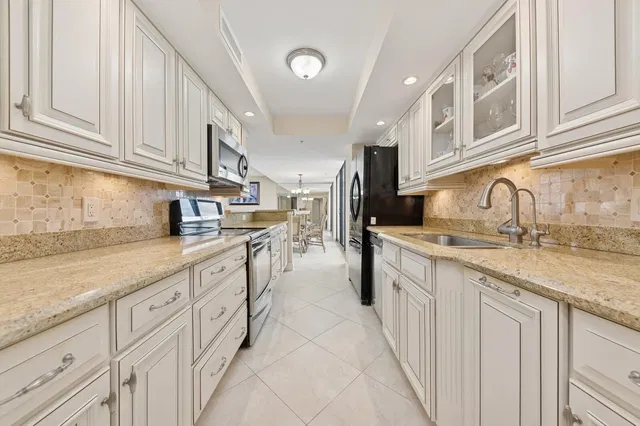 Tiara Singer Island Unit 25-H photo 8