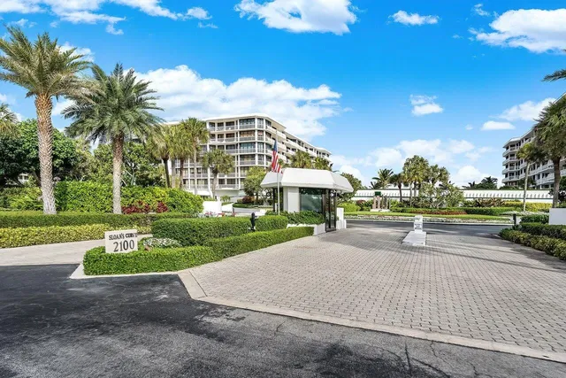 Sloan's Curve Palm Beach Unit 508s photo 30