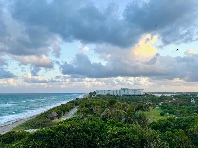 Sloan's Curve Palm Beach Unit 508s photo 42
