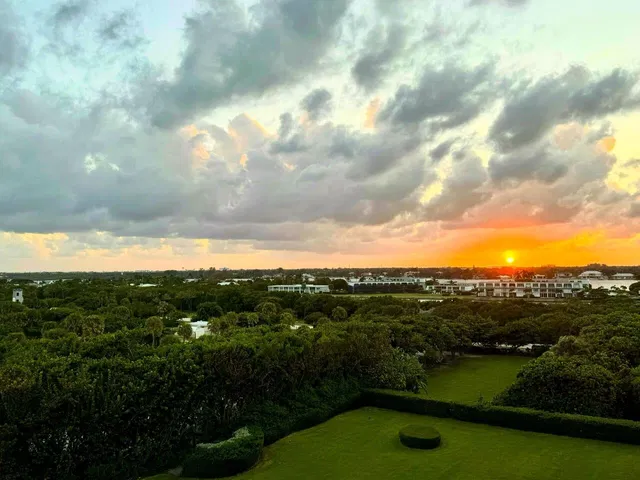 Sloan's Curve Palm Beach Unit 508s photo 44