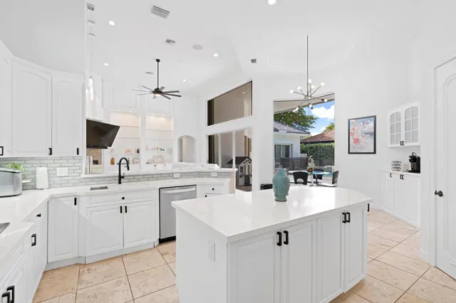 Boca Grove Residence photo 9