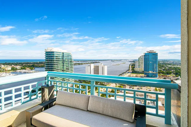 Downtown West Palm Beach Unit 2s photo 2