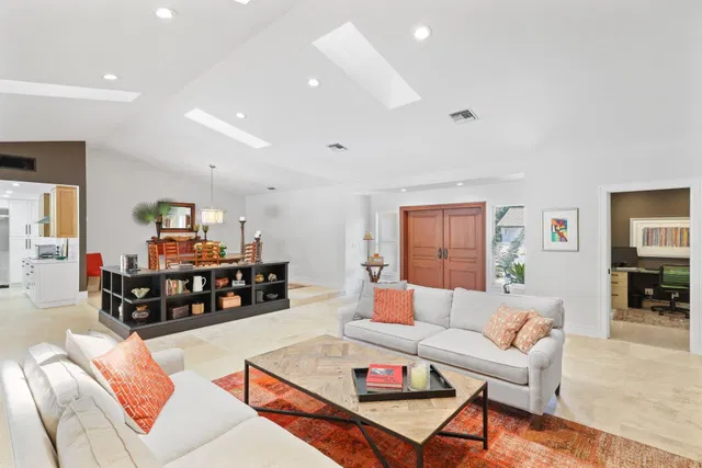 Boca Bath & Tennis Residence photo 6