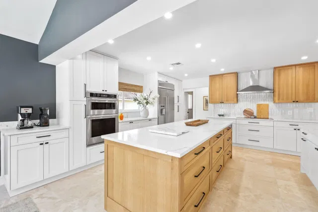 Boca Bath & Tennis Residence photo 20