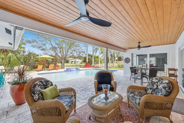 Boca Bath & Tennis Residence photo 38