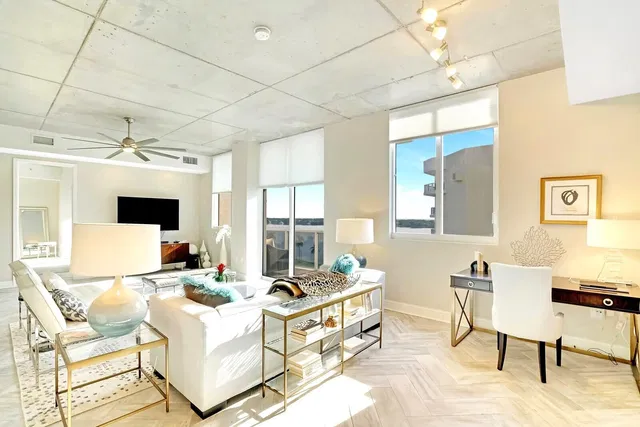 Villa Lofts Unit 902 photo 6