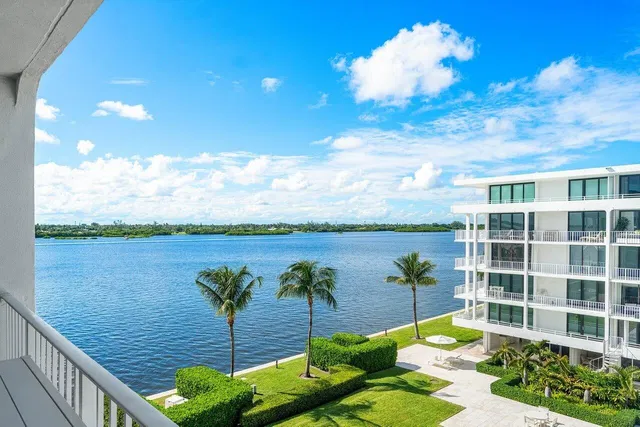 2784 S Ocean Boulevard #403s