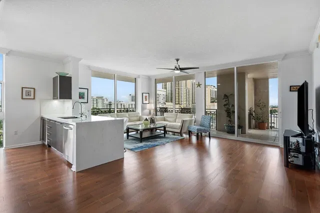 CityPlace South Tower Unit 702 photo 5