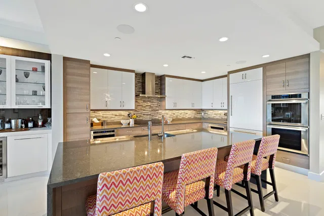 Azure Palm Beach Gardens Unit 510 photo 12