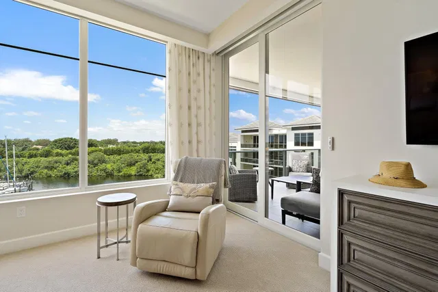 Azure Palm Beach Gardens Unit 510 photo 18