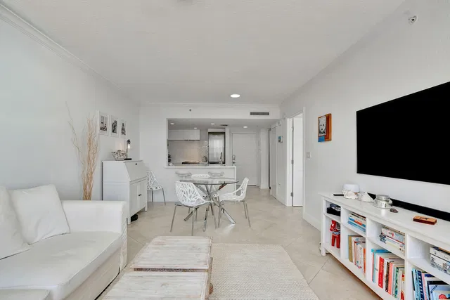 Flagler Pointe Unit 512 photo 6