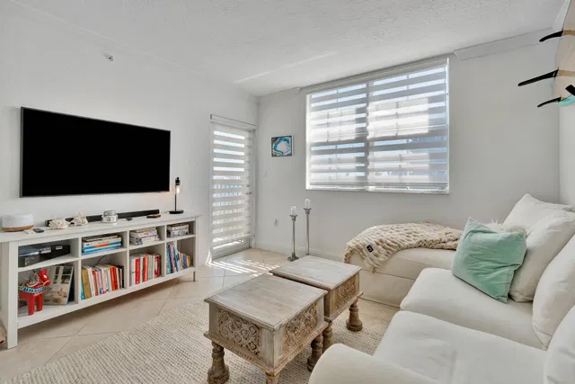 Flagler Pointe Unit 512 photo 15