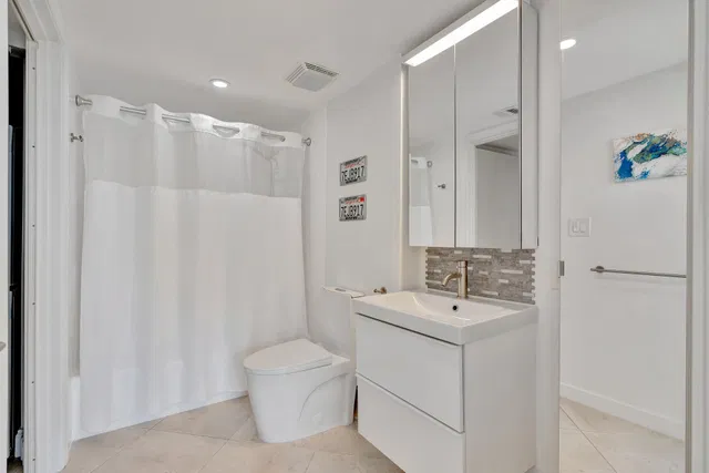 Flagler Pointe Unit 512 photo 24