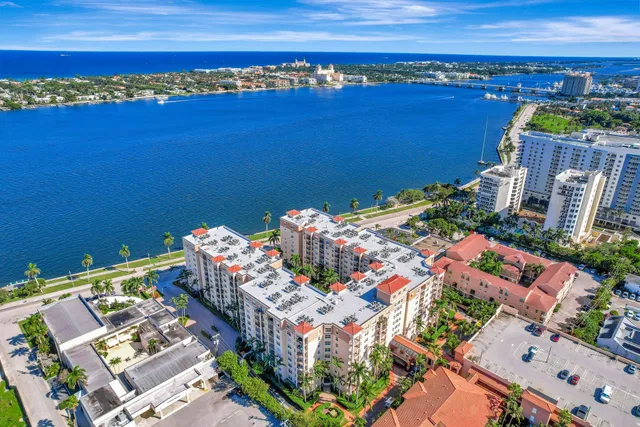 Flagler Pointe Unit 512 photo 29