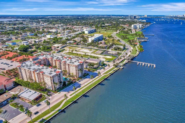 Flagler Pointe Unit 512 photo 31