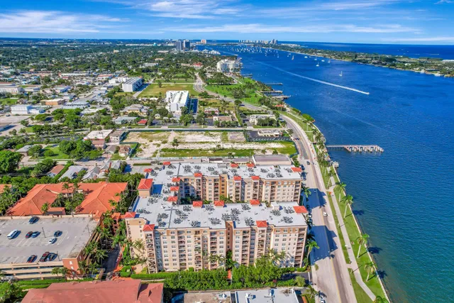 Flagler Pointe Unit 512 photo 33