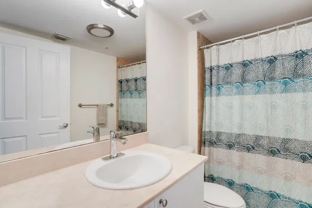 The Prado Unit 552 photo 12