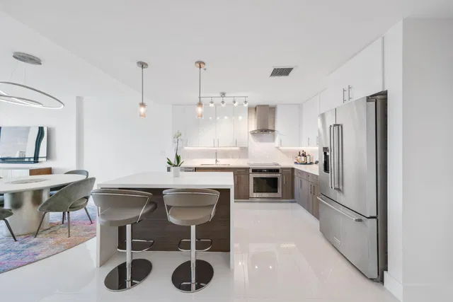 236 Fifth Avenue Unit 305 photo 3