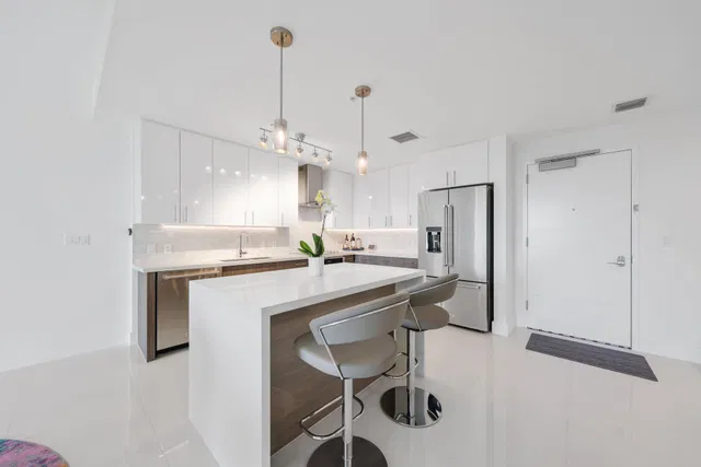 236 Fifth Avenue Unit 305 photo 4