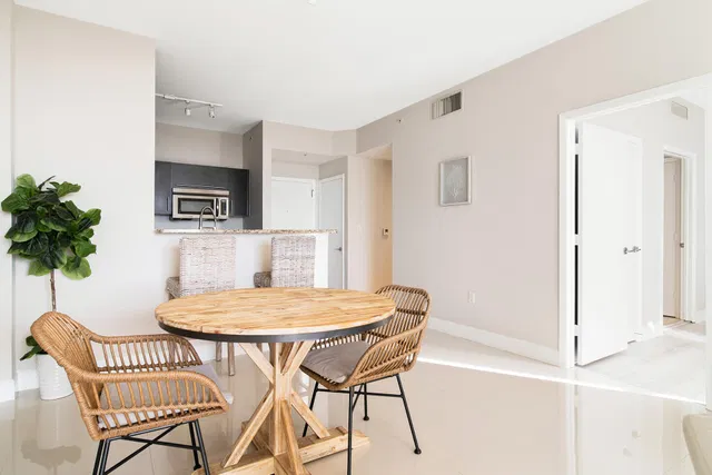 CityPlace South Tower Unit 1714 photo 8