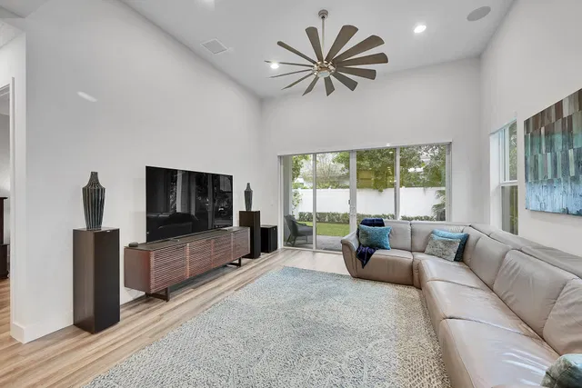 Residences at Midtown Palm Beach Gardens Residence photo 6