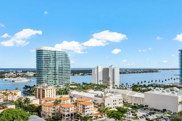 One City Plaza Unit 1503 photo 2