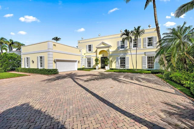 233 Tradewind Drive