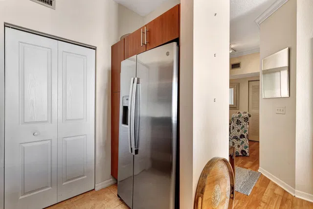 The Prado Unit 852 photo 11