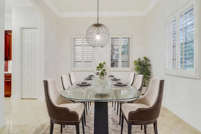 Canterbury Place Residence photo 12