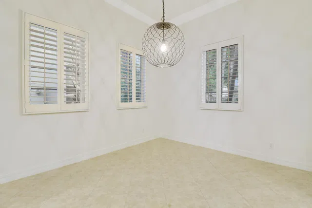 Canterbury Place Residence photo 14