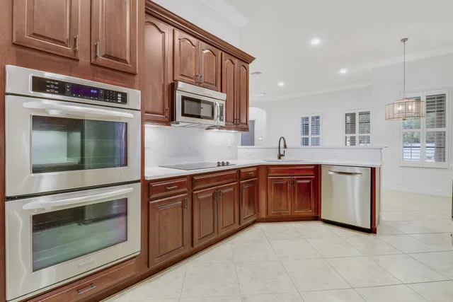 Canterbury Place Residence photo 16