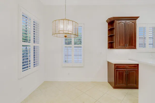 Canterbury Place Residence photo 21