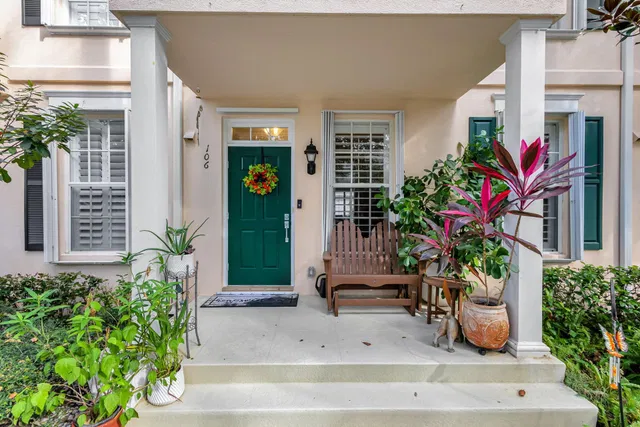 Charleston Court at Abacoa Residence photo 2