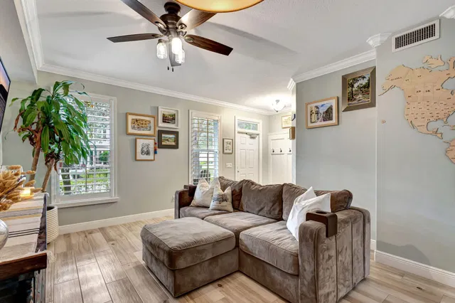 Charleston Court at Abacoa Residence photo 8