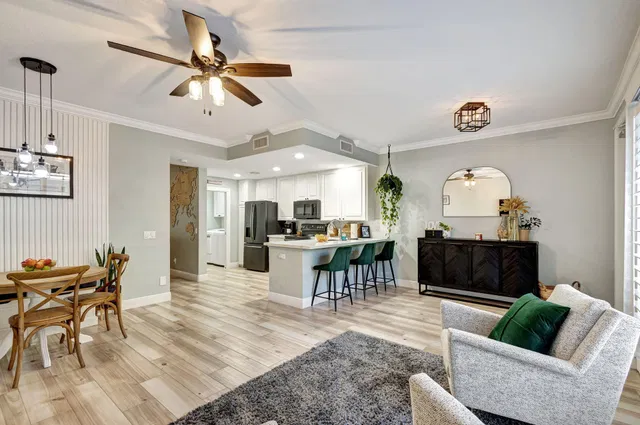 Charleston Court at Abacoa Residence photo 17