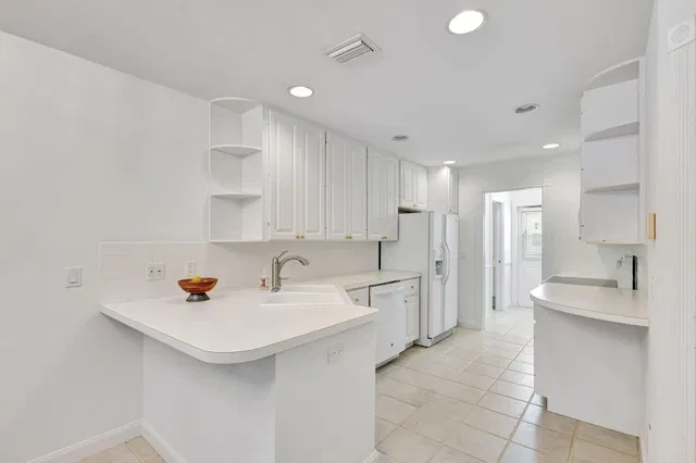 Charleston Court at Abacoa Residence photo 12