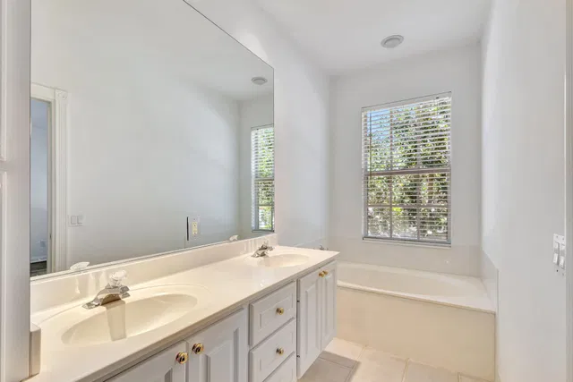 Charleston Court at Abacoa Residence photo 20