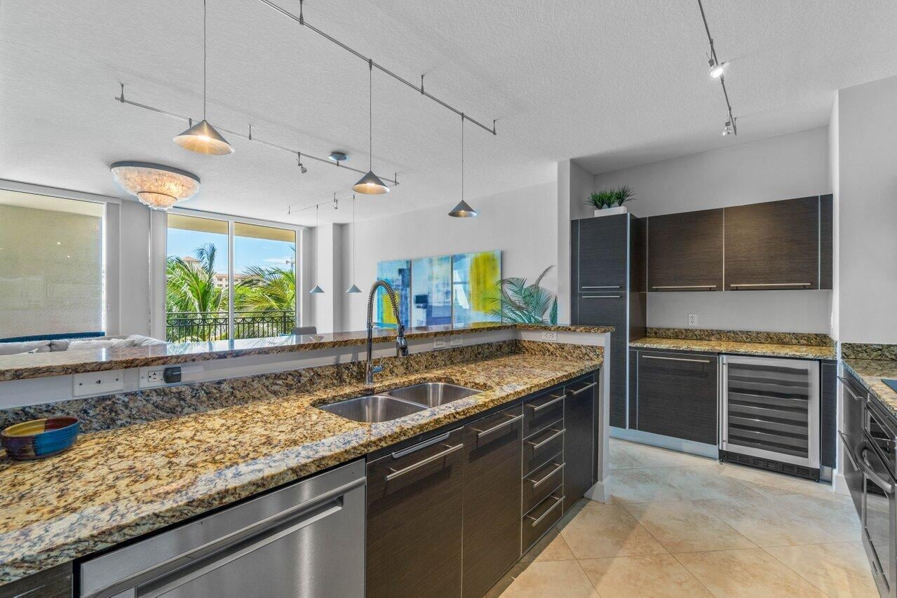 CityPlace South Tower Unit 301 photo 5